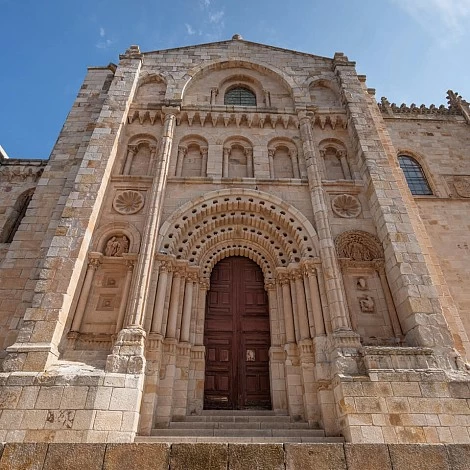 Principales monumentos románicos en Zamora 1. Catedral de Zamora