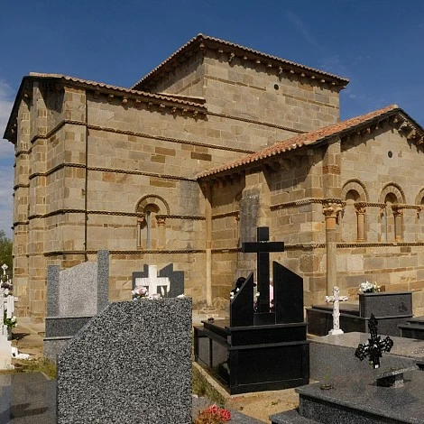 Colegiata de Santa Marta de Tera