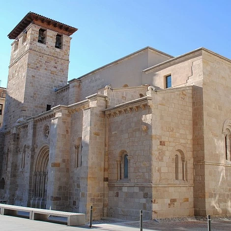 3. Iglesia de Santiago del Burgo